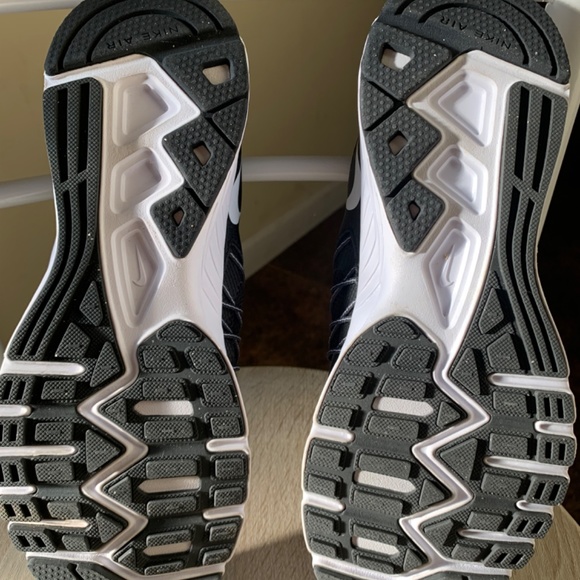 Nike Training shoes - Picture 3 of 3